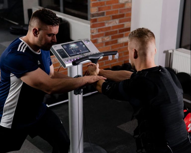 Trening EMS na maszynach Miha Bodytec
